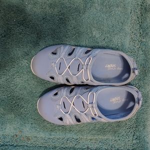 Easy street sport shoes